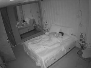 voyeurcam-casa-salsa-bedroom-2
