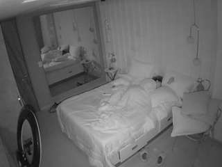 voyeurcam-casa-salsa-bedroom-2