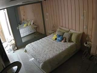 voyeurcam-casa-salsa-bedroom-2