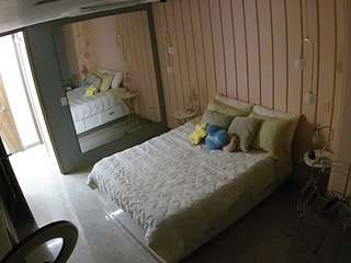 voyeurcam-casa-salsa-bedroom-2