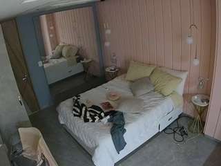 voyeurcam-casa-salsa-bedroom-2