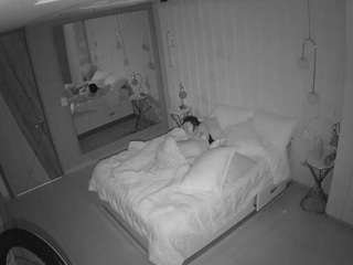 voyeurcam-casa-salsa-bedroom-2