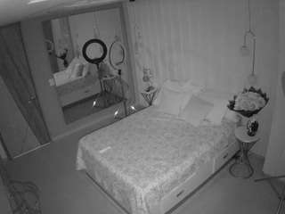 voyeurcam-casa-salsa-bedroom-2