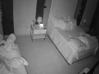 voyeurcam-casa-salsa-bedroom-2