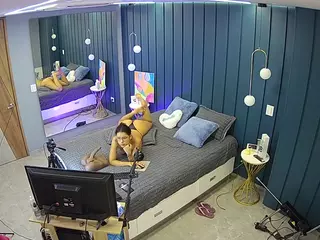 Casa Salsa Bedroom 2's Live Sex Cam Show