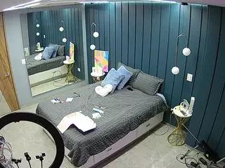 Casa Salsa Bedroom 2's Live Sex Cam Show