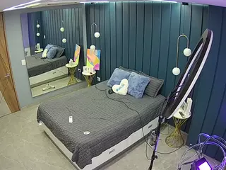 Casa Salsa Bedroom 2's Live Sex Cam Show