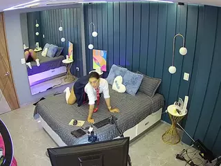 Casa Salsa Bedroom 2's Live Sex Cam Show