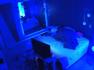 Casa Salsa Bedroom 2's Live Sex Cam Show