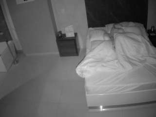 Adult Cam Roullete camsoda voyeurcam-casa-salsa-bedroom-3