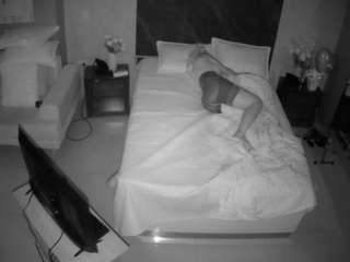 voyeurcam-casa-salsa-bedroom-3