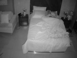 voyeurcam-casa-salsa-bedroom-3