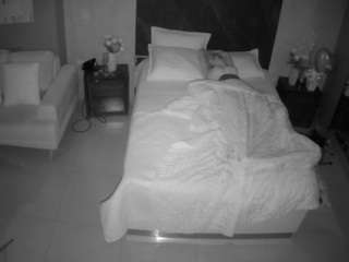 voyeurcam-casa-salsa-bedroom-3