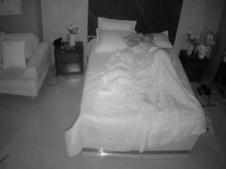 voyeurcam-casa-salsa-bedroom-3