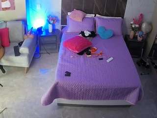 voyeurcam-casa-salsa-bedroom-3