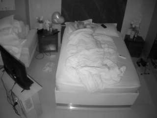 voyeurcam-casa-salsa-bedroom-3