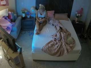 voyeurcam-casa-salsa-bedroom-3