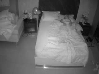 voyeurcam-casa-salsa-bedroom-3