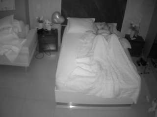 voyeurcam-casa-salsa-bedroom-3