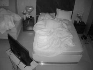 voyeurcam-casa-salsa-bedroom-3