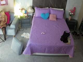voyeurcam-casa-salsa-bedroom-3