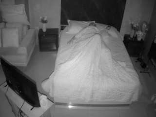 voyeurcam-casa-salsa-bedroom-3