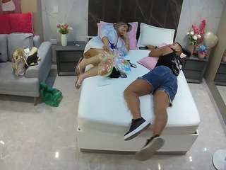 voyeurcam-casa-salsa-bedroom-3