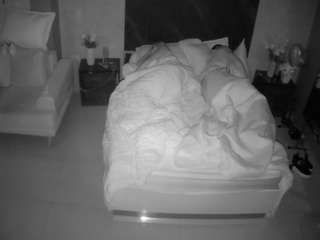 voyeurcam-casa-salsa-bedroom-3