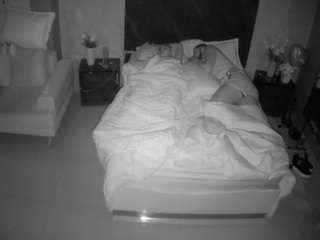 voyeurcam-casa-salsa-bedroom-3
