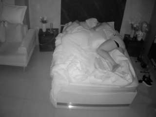 voyeurcam-casa-salsa-bedroom-3