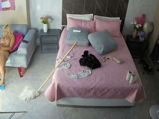 voyeurcam-casa-salsa-bedroom-3