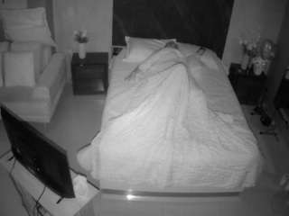 voyeurcam-casa-salsa-bedroom-3
