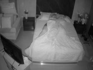 voyeurcam-casa-salsa-bedroom-3