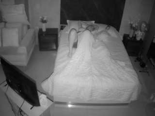 voyeurcam-casa-salsa-bedroom-3