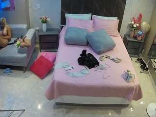 voyeurcam-casa-salsa-bedroom-3