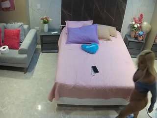 voyeurcam-casa-s... Live Webcam on CamSoda