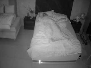voyeurcam-casa-salsa-bedroom-3