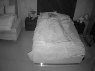 voyeurcam-casa-salsa-bedroom-3