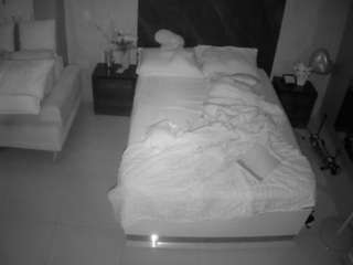 voyeurcam-casa-salsa-bedroom-3