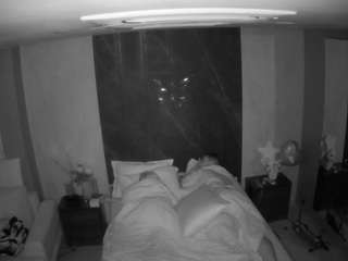 voyeurcam-casa-salsa-bedroom-3