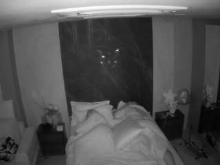 voyeurcam-casa-salsa-bedroom-3