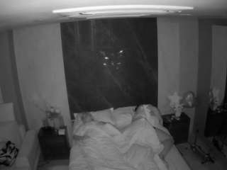voyeurcam-casa-salsa-bedroom-3