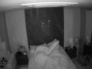 voyeurcam-casa-salsa-bedroom-3