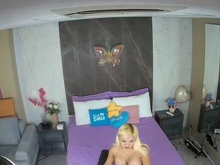 voyeurcam-casa-salsa-bedroom-3