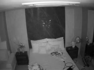 voyeurcam-casa-salsa-bedroom-3