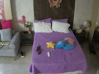 voyeurcam-casa-salsa-bedroom-3