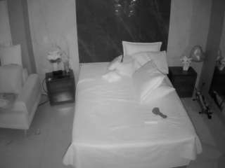 voyeurcam-casa-salsa-bedroom-3