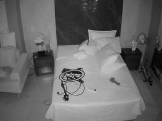 voyeurcam-casa-salsa-bedroom-3