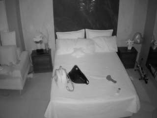 voyeurcam-casa-salsa-bedroom-3