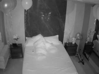 voyeurcam-casa-salsa-bedroom-3